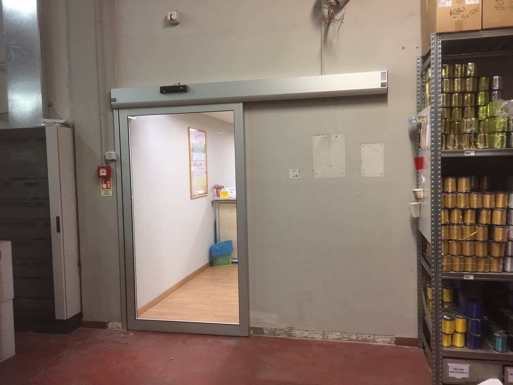 Nuova porta automatica per la Pentapack di Castione Andevenno: Immagine 2