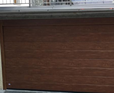 Fornitura e posa di nuova porta sezionale con porta pedonale laterale ad Albosaggia (SO): Immagine Elenchi